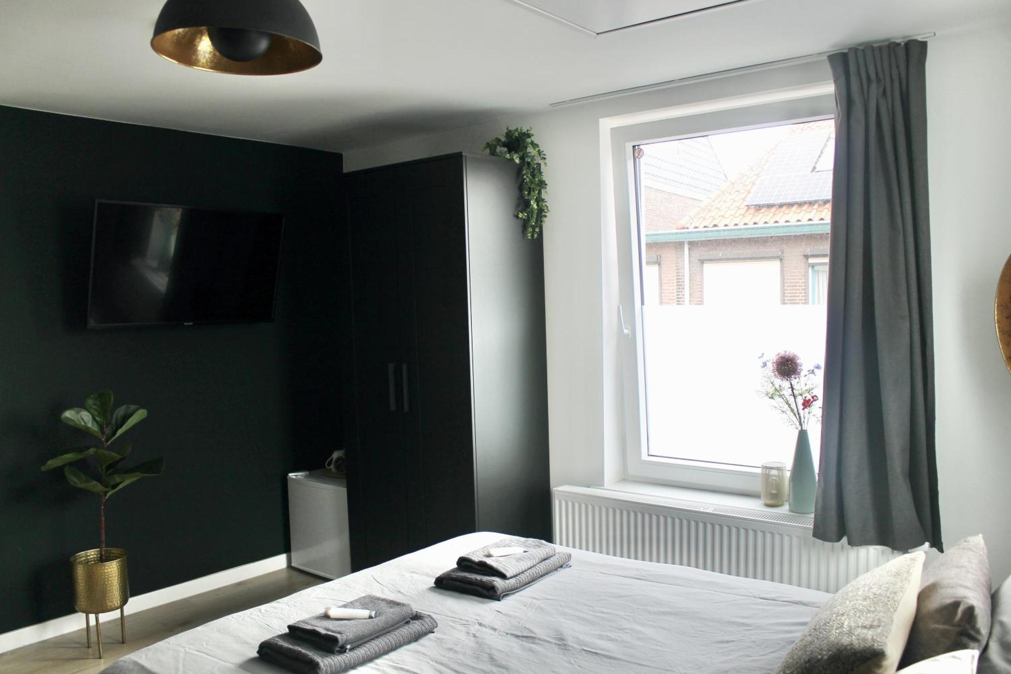 B&K Urban City Suites Tilburg Exterior photo